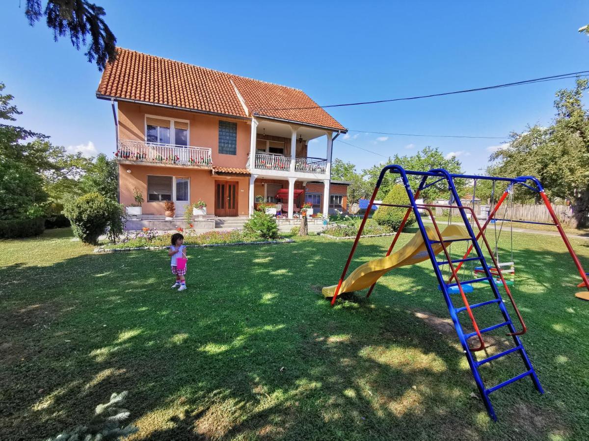 Apartments Domacinstvo Nikolic Valjevo Zewnętrze zdjęcie