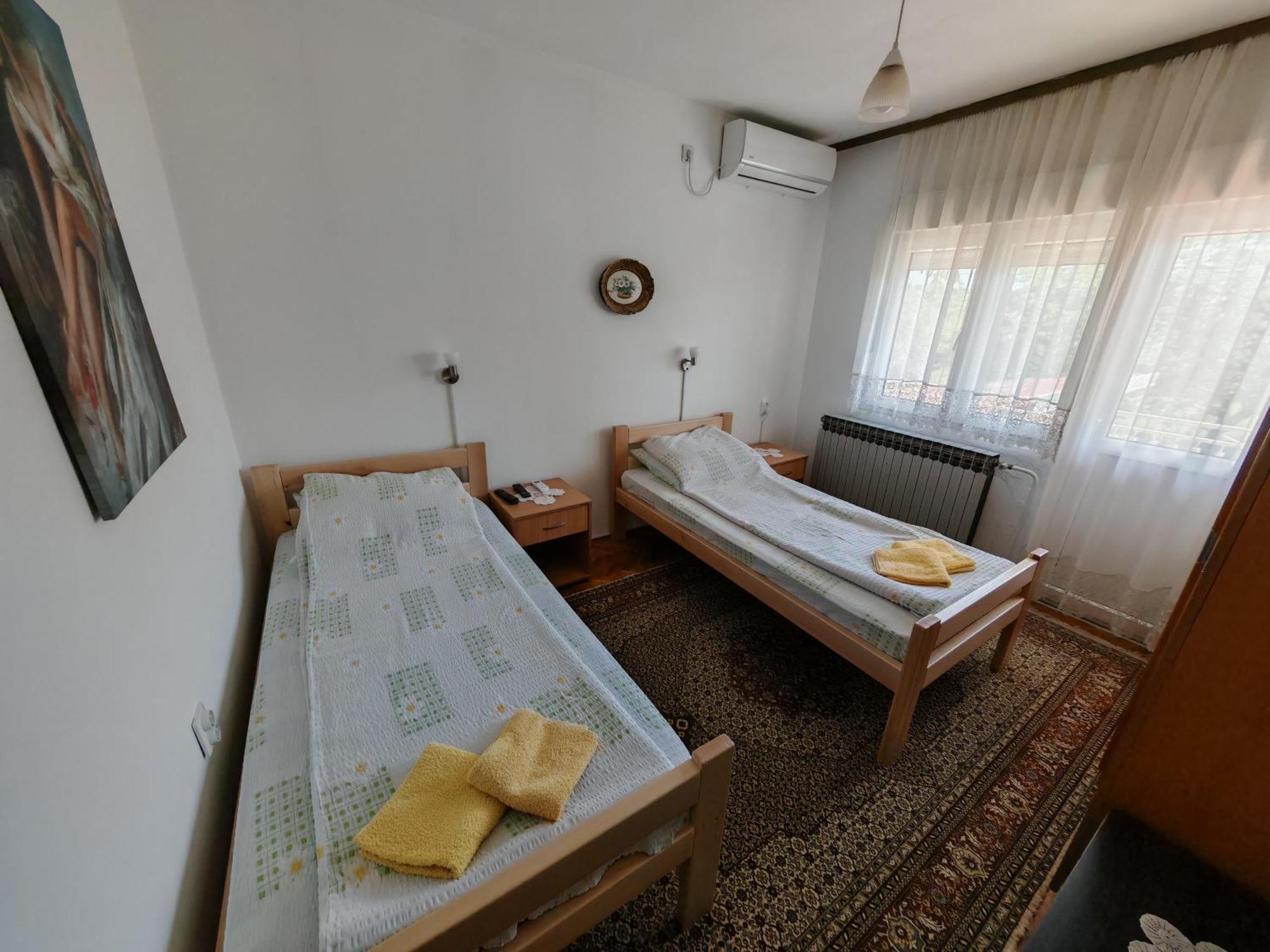 Apartments Domacinstvo Nikolic Valjevo Zewnętrze zdjęcie